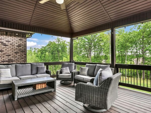 1729 Double R Blvd, Clarksville, TN 37042