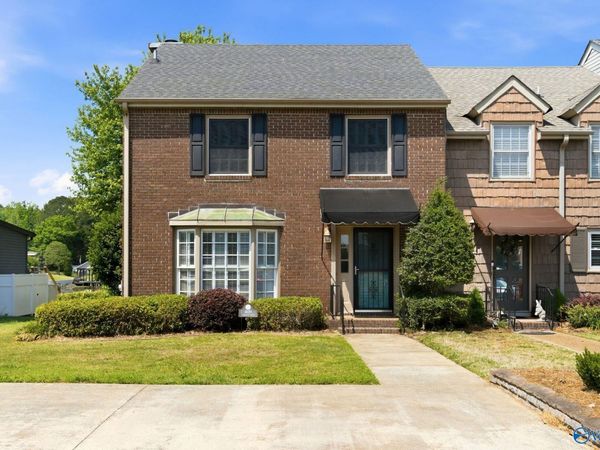 409 Lakepoint Drive, Gadsden, AL 35901