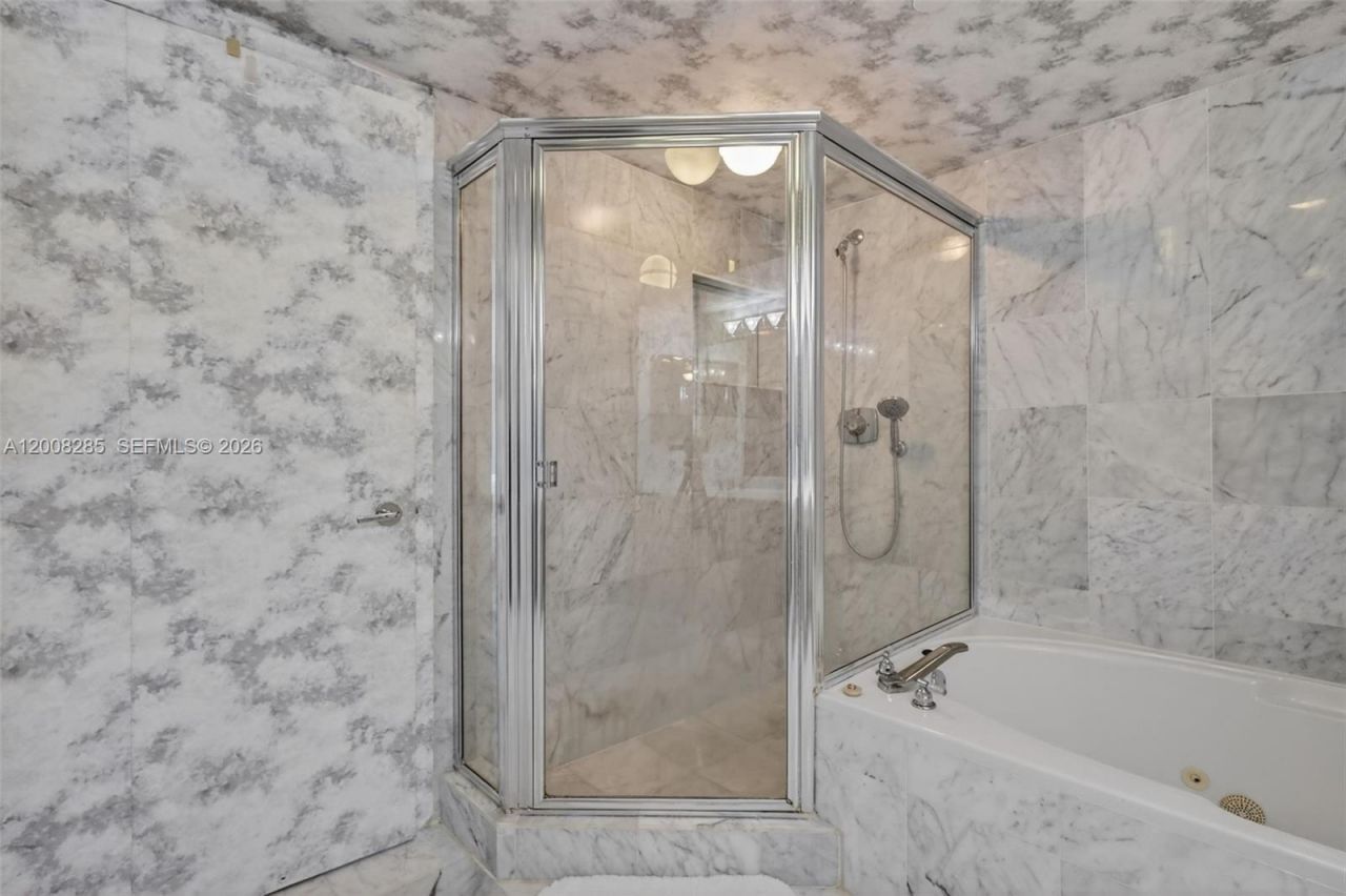 3640 Yacht Club Dr, Unit 1602, Aventura, FL 33180 Photo