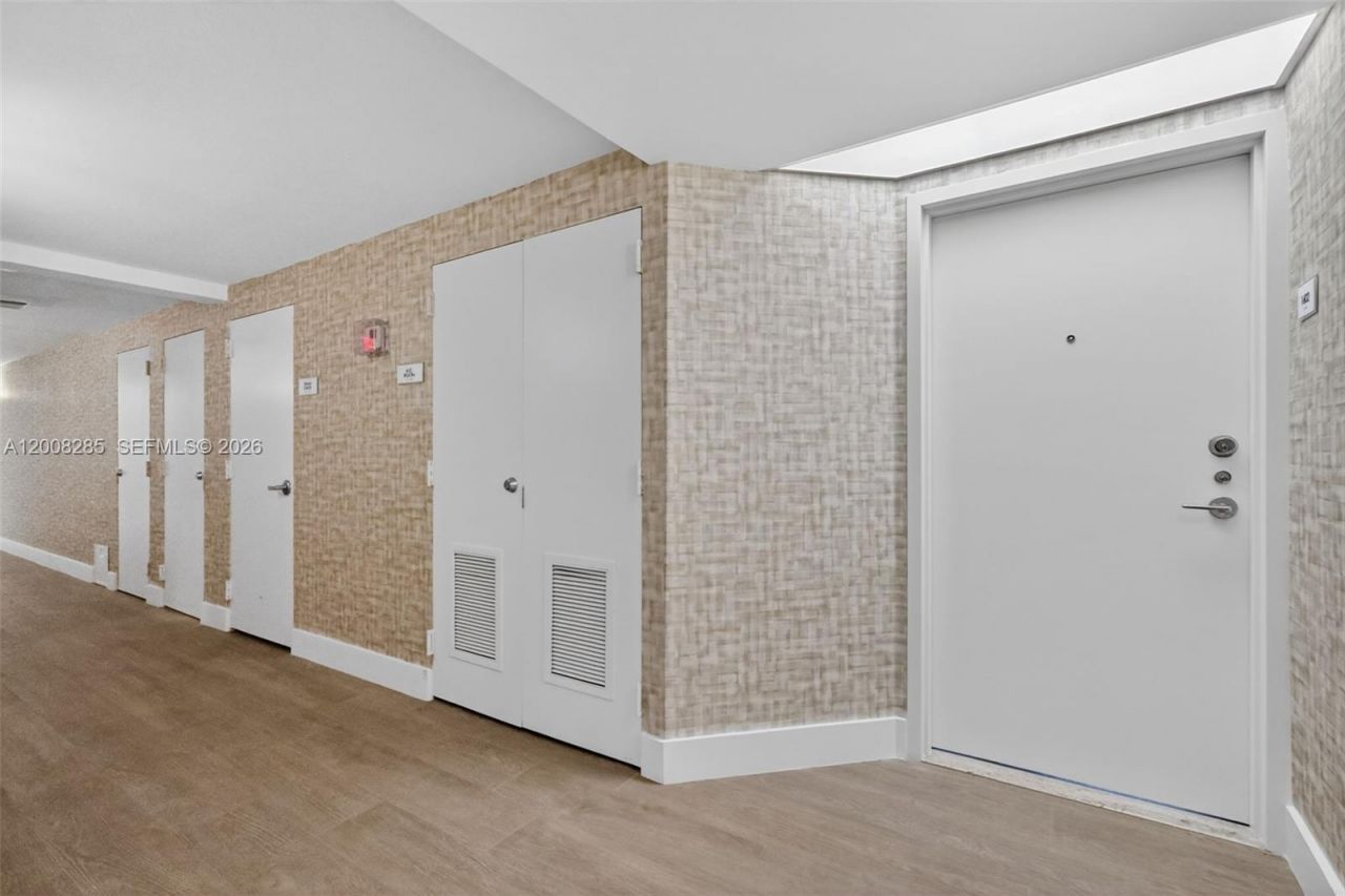 3640 Yacht Club Dr, Unit 1602, Aventura, FL 33180 Photo