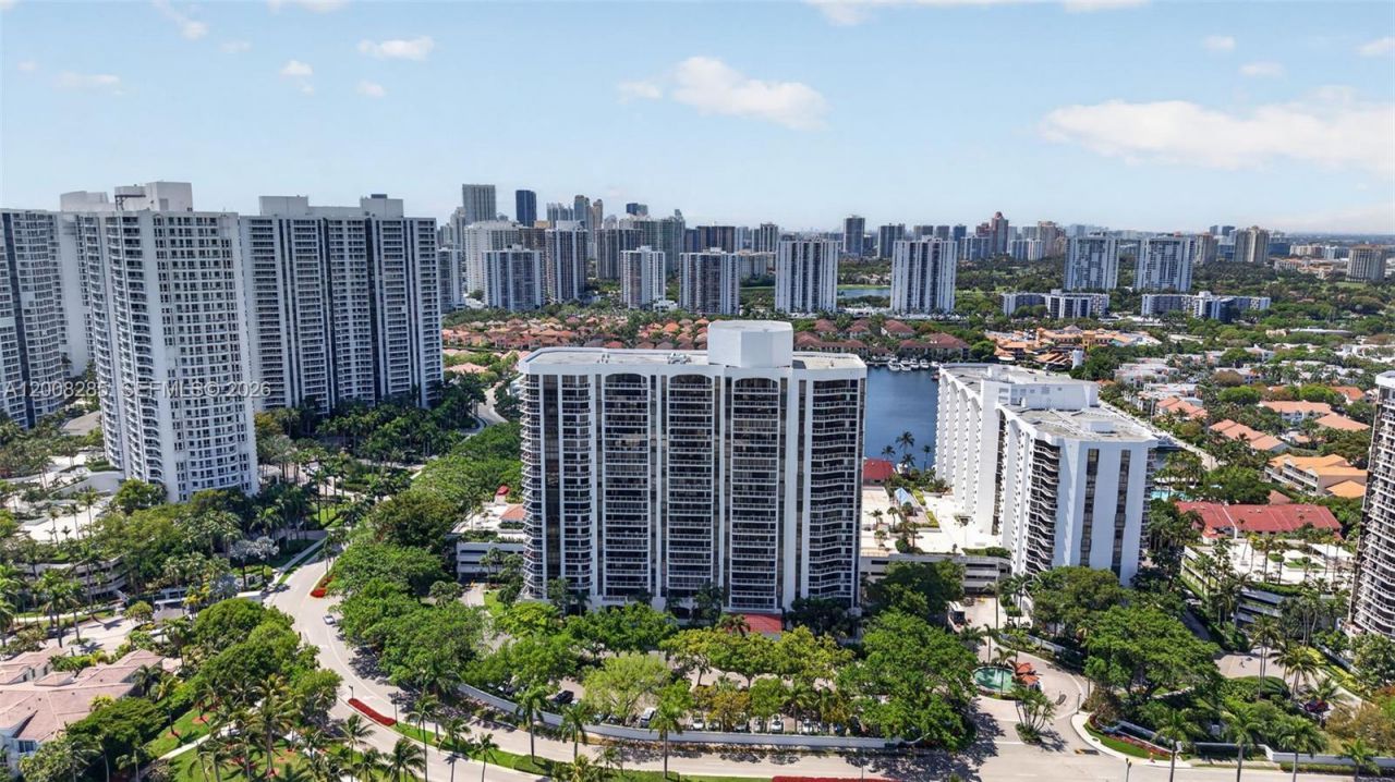 3640 Yacht Club Dr, Unit 1602, Aventura, FL 33180 Photo