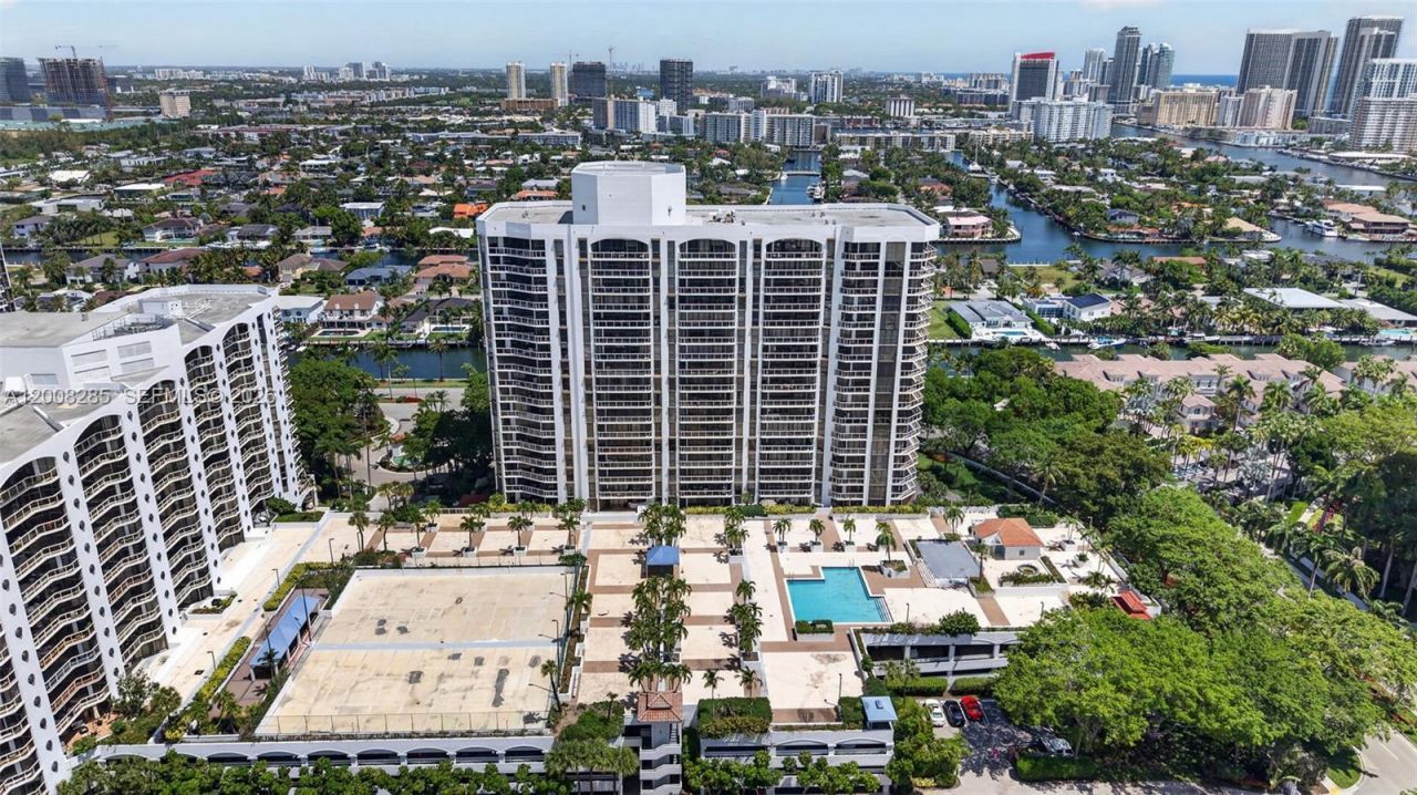 3640 Yacht Club Dr, Unit 1602, Aventura, FL 33180 Photo