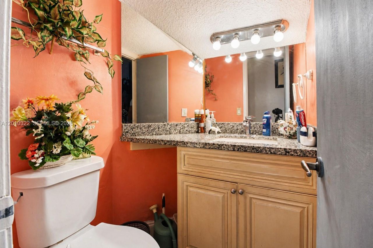 12113 NW 33rd St , Sunrise, FL 33323 Photo