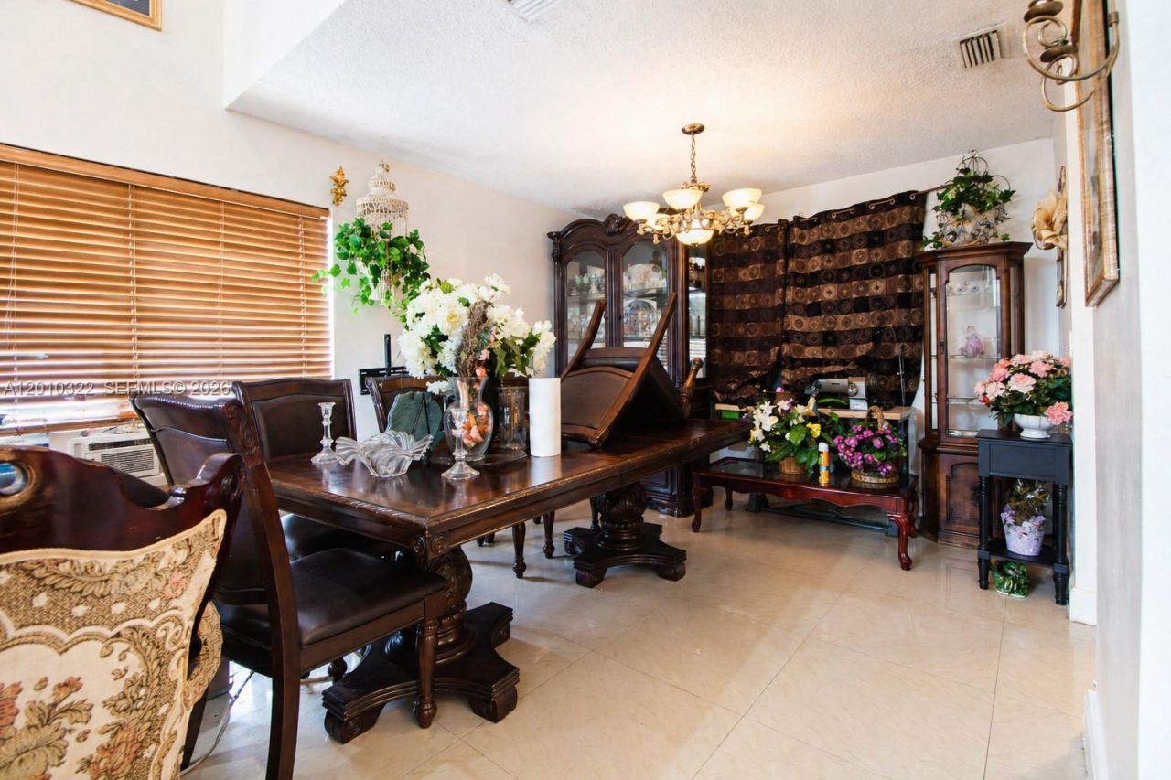 12113 NW 33rd St , Sunrise, FL 33323 Photo