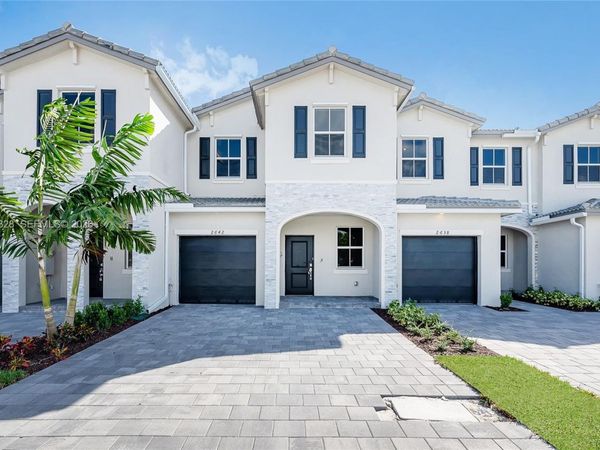 2642 SE 10 street , Homestead, FL 33035