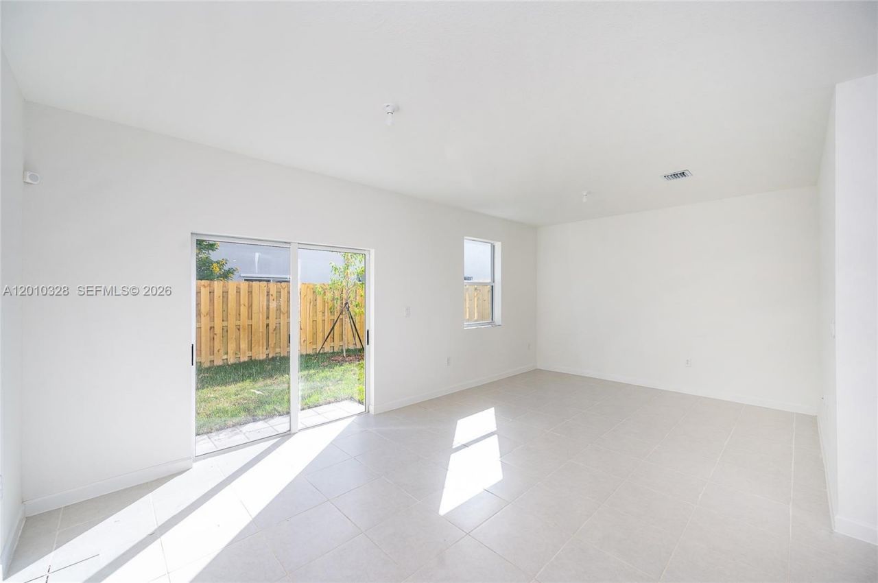 2642 SE 10 Street , Homestead, FL 33035 Photo