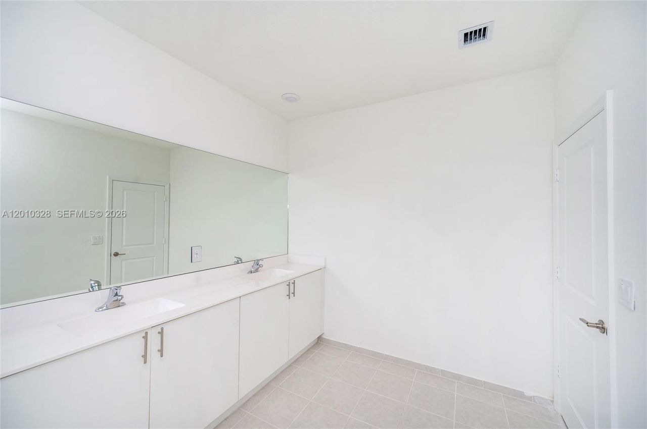 2642 SE 10 Street , Homestead, FL 33035 Photo