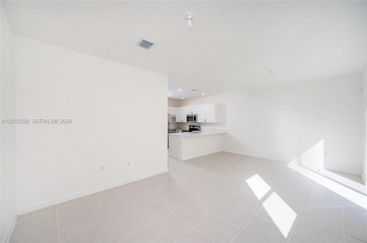 2642 SE 10 Street , Homestead, FL 33035 Photo