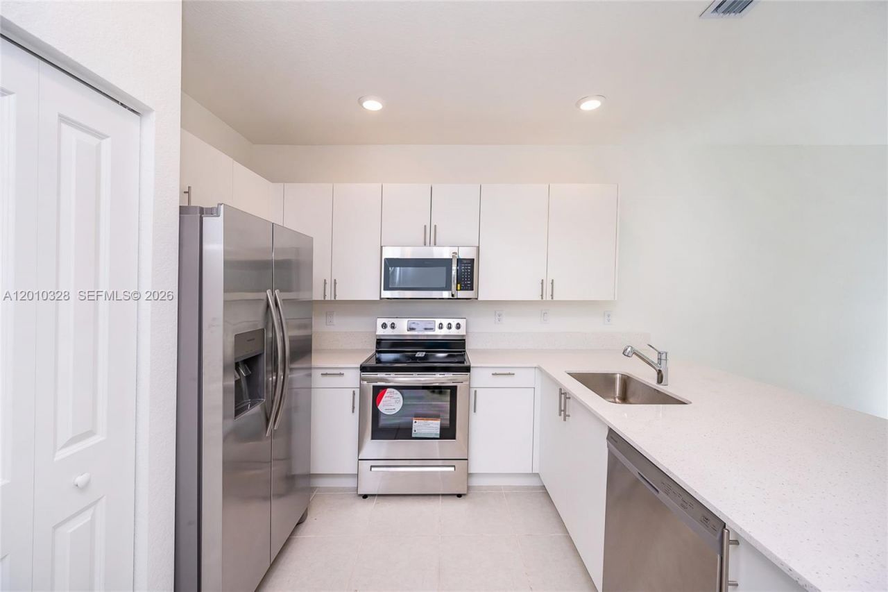 2642 SE 10 Street , Homestead, FL 33035 Photo