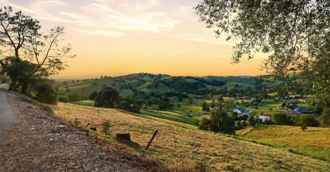 Bunker Hill Rd, Amador, CA 95601 Photo