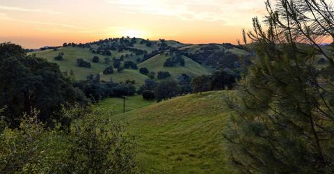 Bunker Hill Rd, Amador, CA 95601 Photo