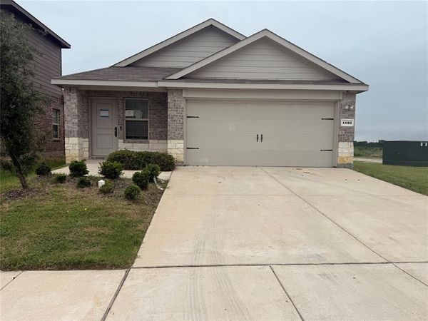 1130 Old Oaks Drive, Forney, TX 75126