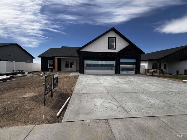 1321 18th Ave E, Jerome, ID 83338