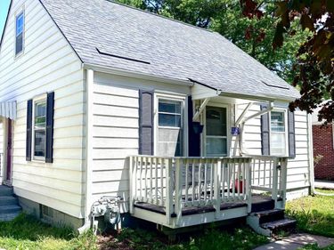 1130 Lake Street, Lincoln, NE 68502