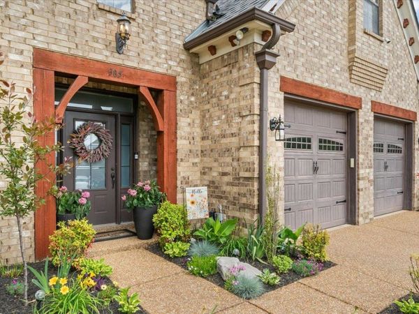 385 GARDEN SPRINGS DR, Oakland, TN 38060