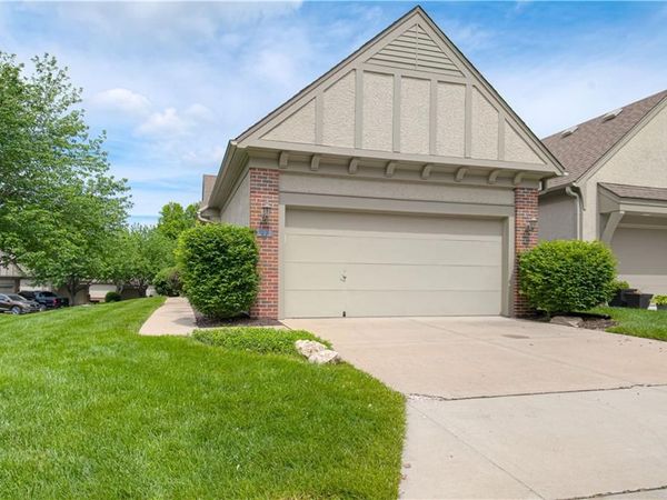 7226 W 144th Terrace, Overland Park, KS 66223