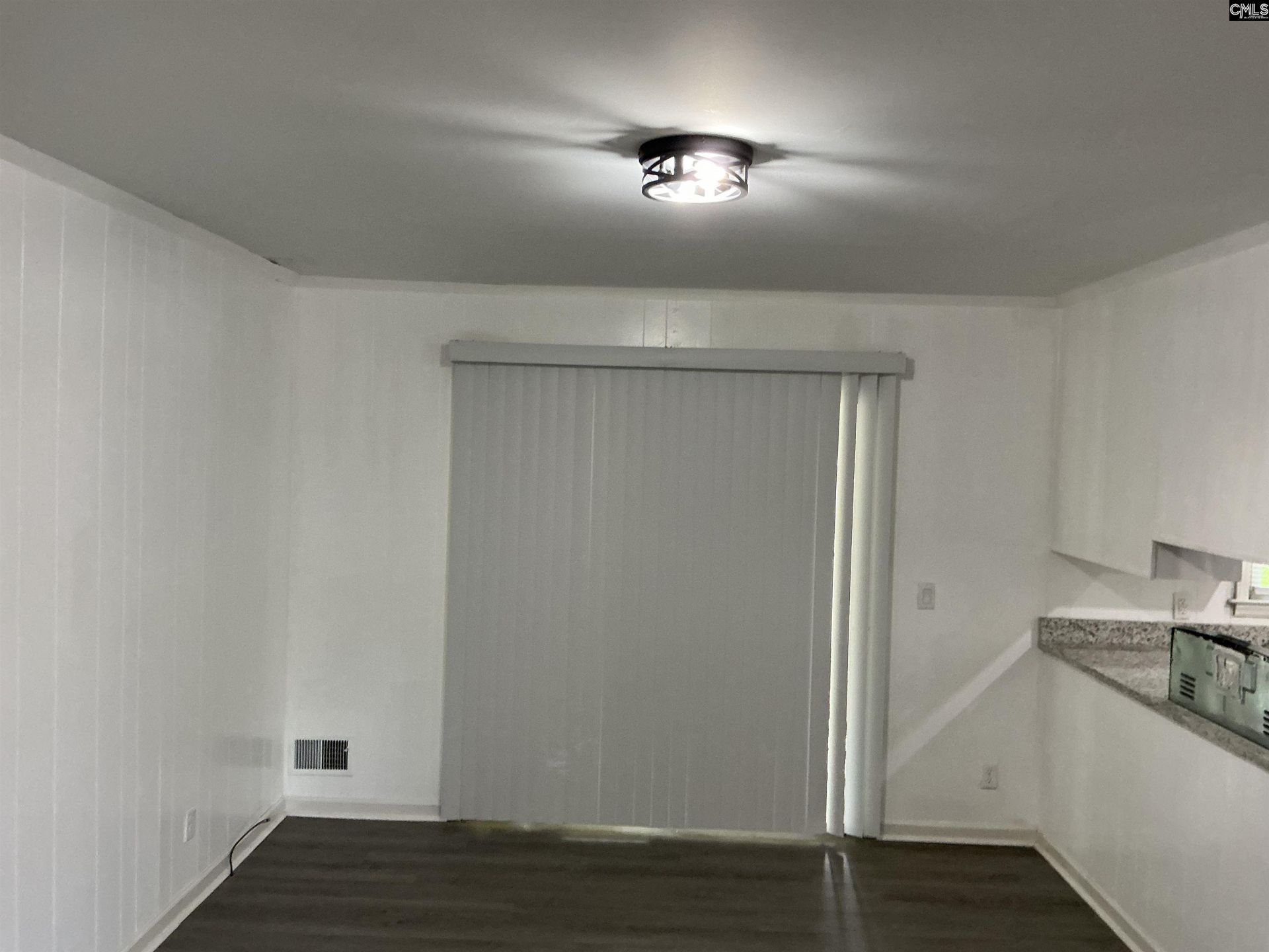 133 Shoreditch Drive  Photo 6