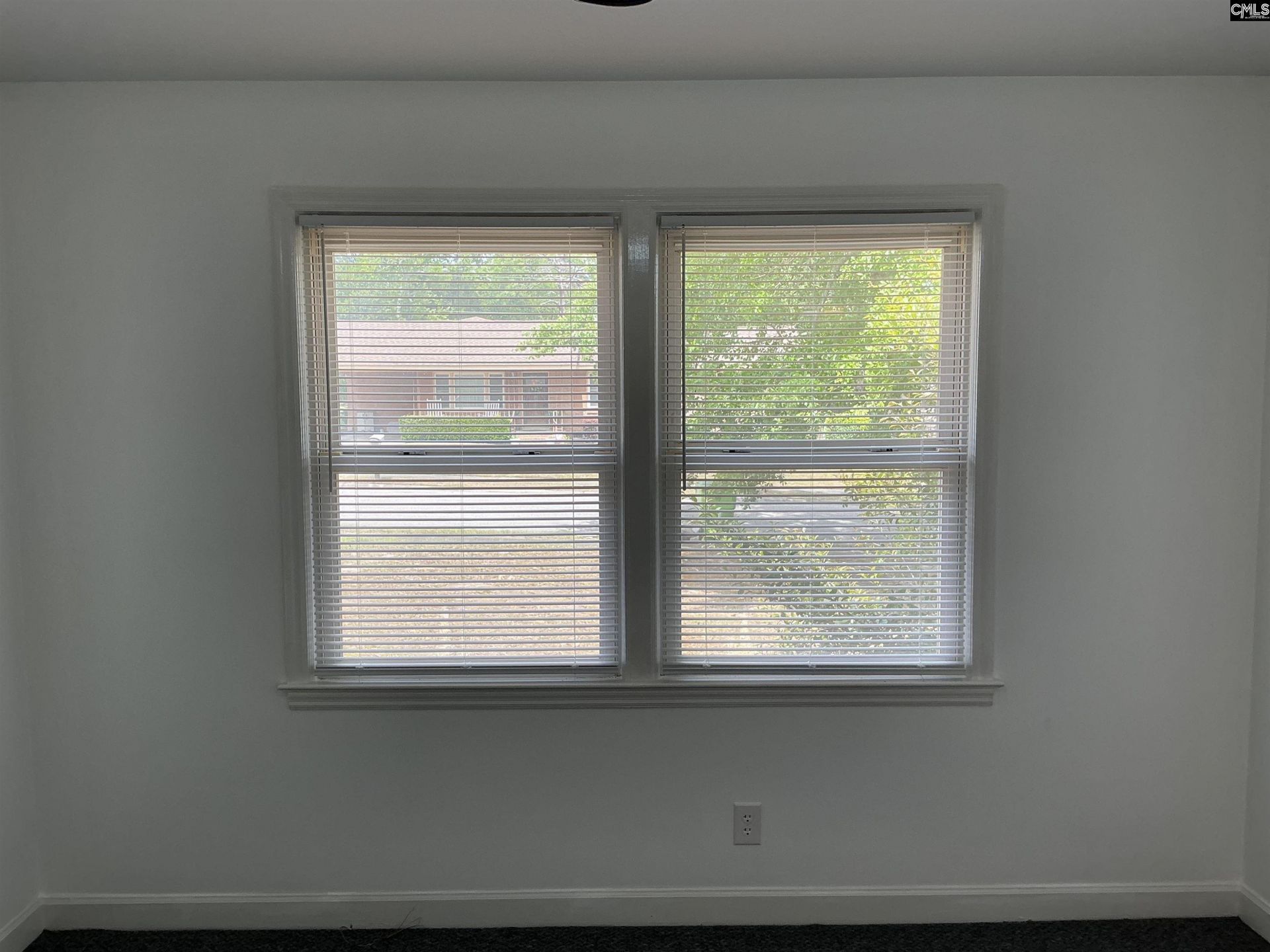 133 Shoreditch Drive  Photo 9