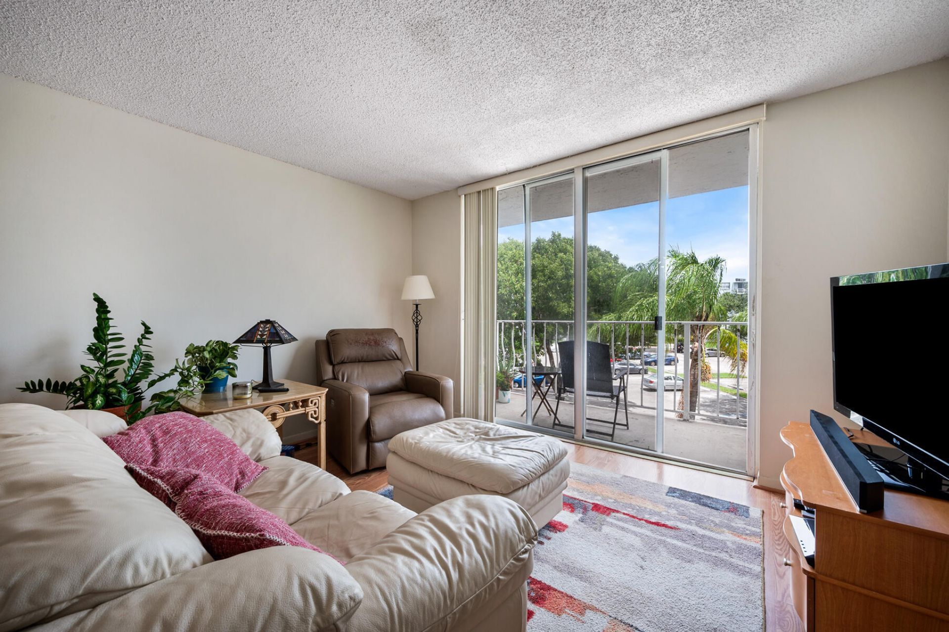 500 Executive Center Drive, Unit 3k, West Palm Beach, FL 33401 Photo