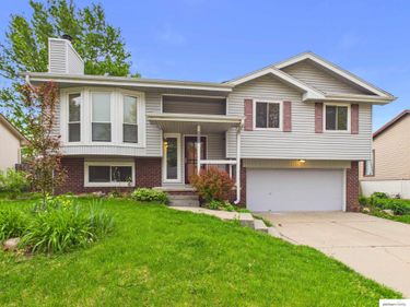 8173 Tucker Street , Omaha, NE 68122