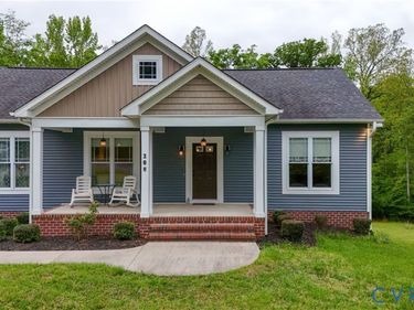 208 Thomas Circle, Farmville, VA 23901