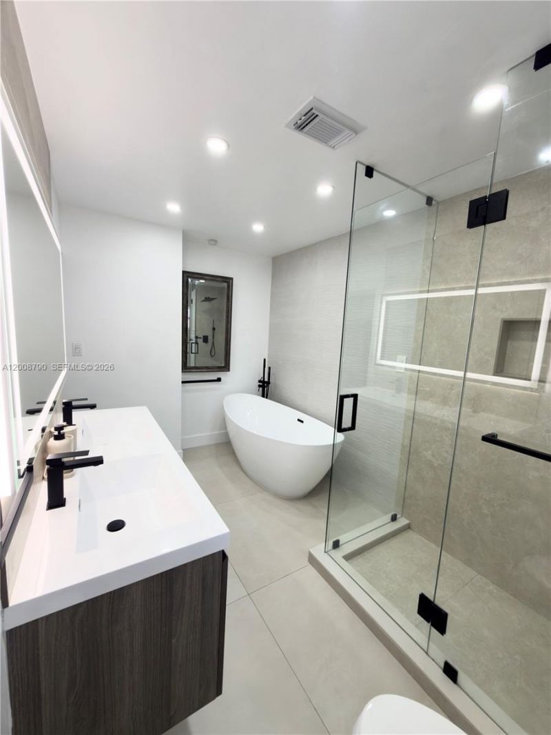 1524 NE 14th Ter, Fort Lauderdale, FL 33304 Photo