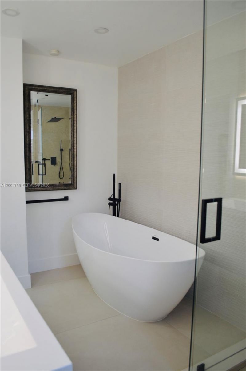 1524 NE 14th Ter, Fort Lauderdale, FL 33304 Photo