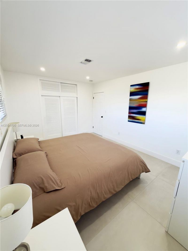 1524 NE 14th Ter, Fort Lauderdale, FL 33304 Photo