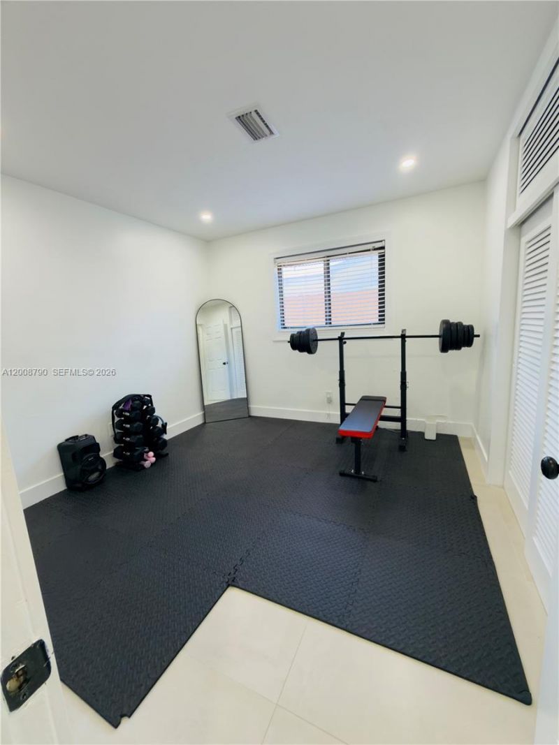 1524 NE 14th Ter, Fort Lauderdale, FL 33304 Photo