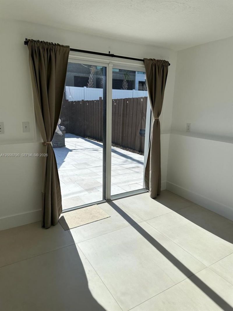 1524 NE 14th Ter, Fort Lauderdale, FL 33304 Photo