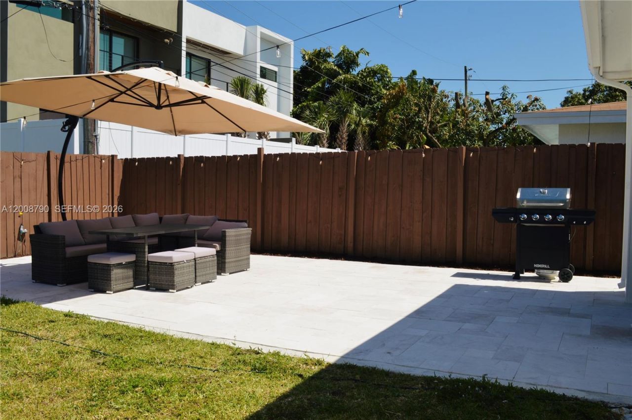 1524 NE 14th Ter, Fort Lauderdale, FL 33304 Photo