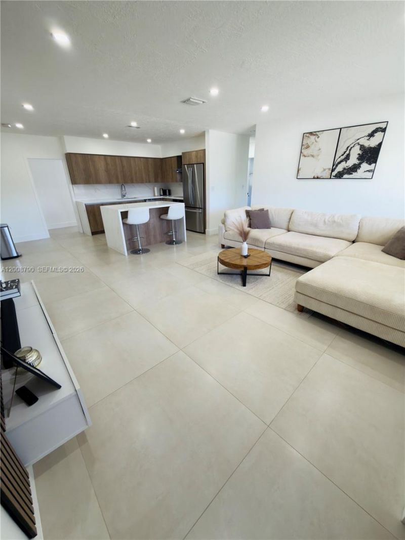 1524 NE 14th Ter, Fort Lauderdale, FL 33304 Photo