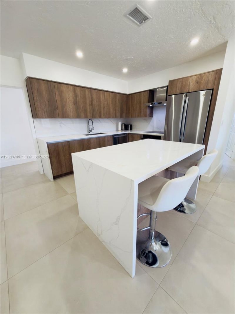 1524 NE 14th Ter, Fort Lauderdale, FL 33304 Photo