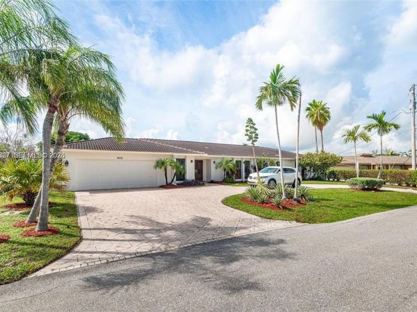 1912 Ocean Mist Dr, Lauderdale By The Sea, FL 33062