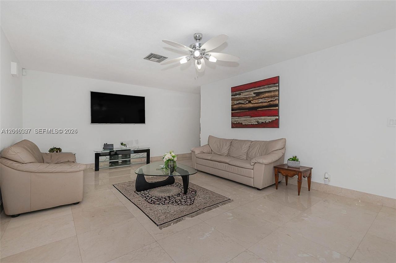 1912 Ocean Mist Dr, Lauderdale by the Sea, FL 33062 Photo