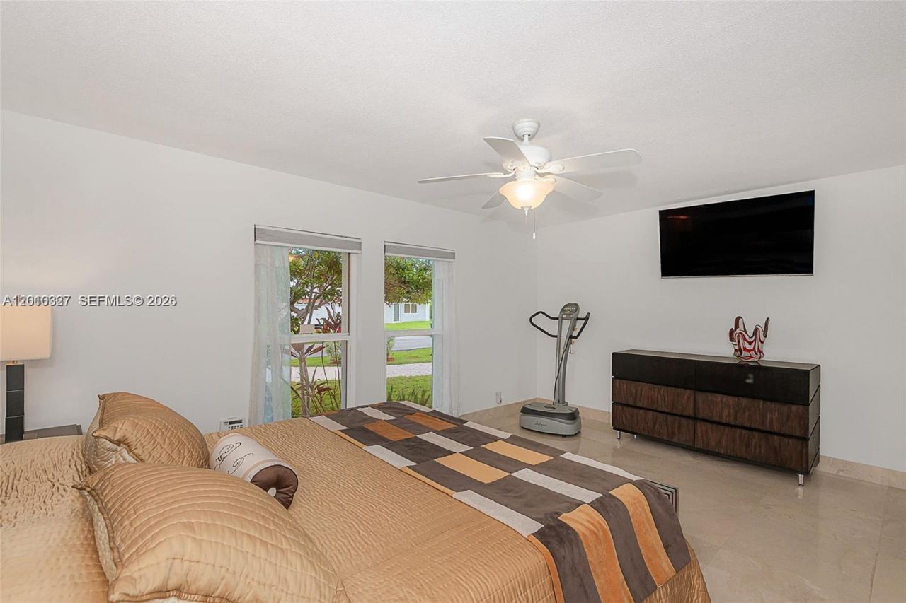 1912 Ocean Mist Dr, Lauderdale by the Sea, FL 33062 Photo