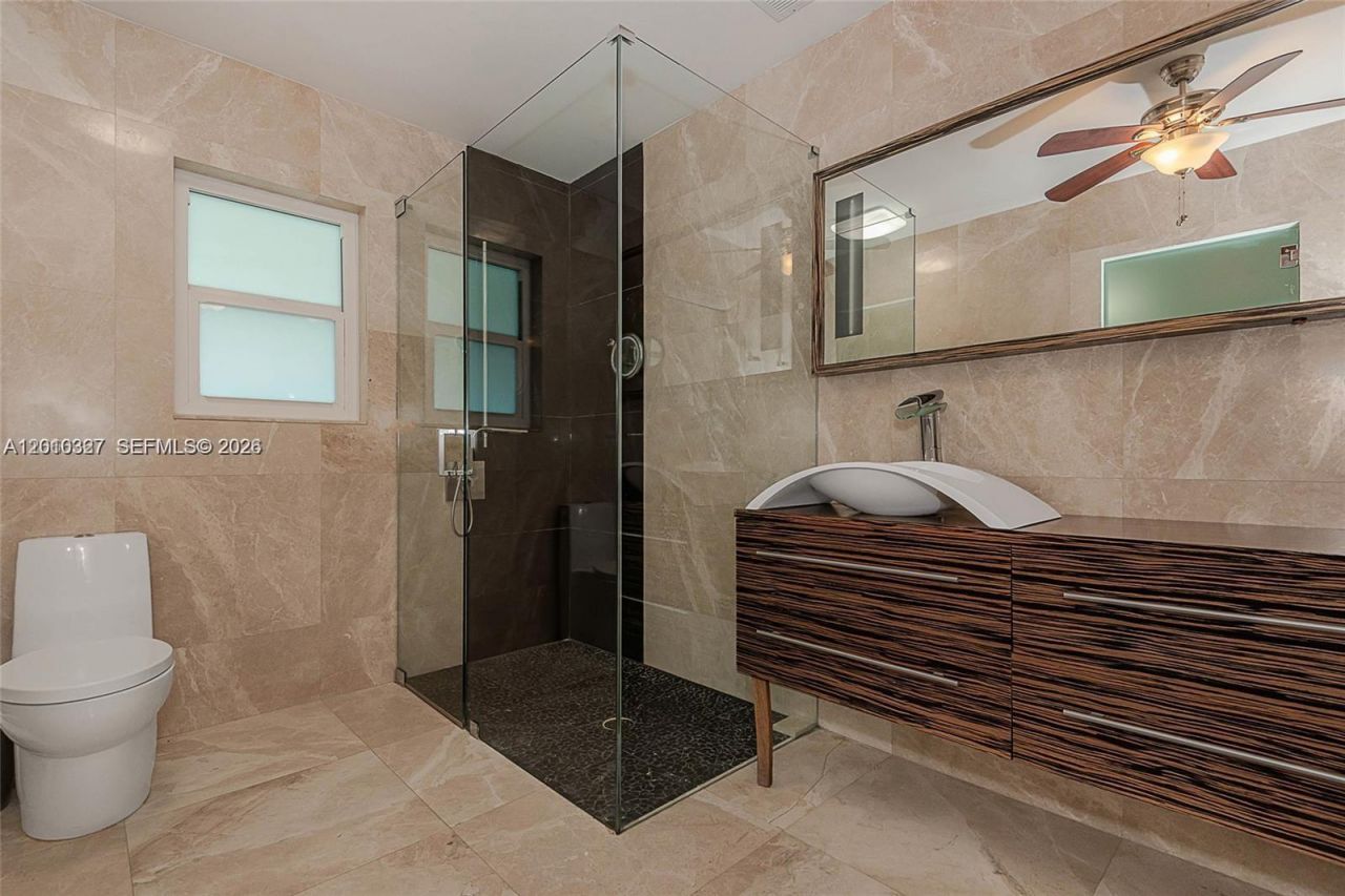 1912 Ocean Mist Dr, Lauderdale by the Sea, FL 33062 Photo