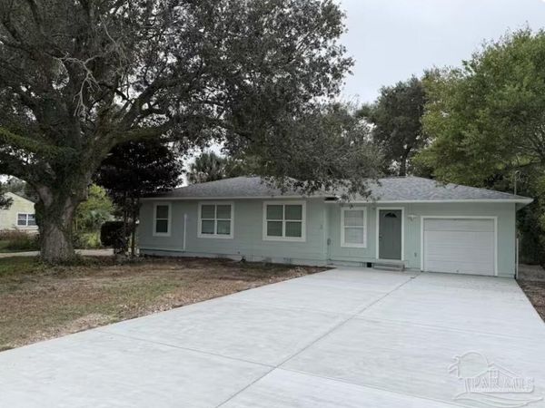 104 Reed Rd, Pensacola, FL 32507