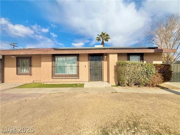 3209 El Morro Avenue , Las Vegas, NV 89101