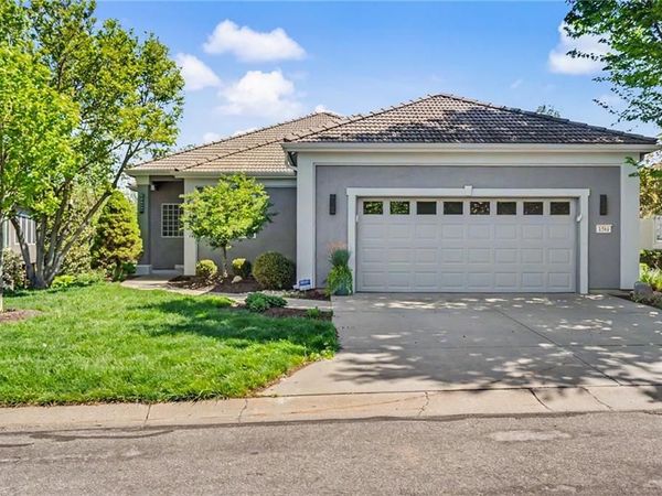 1560 Fountain Drive, Lawrence, KS 66047