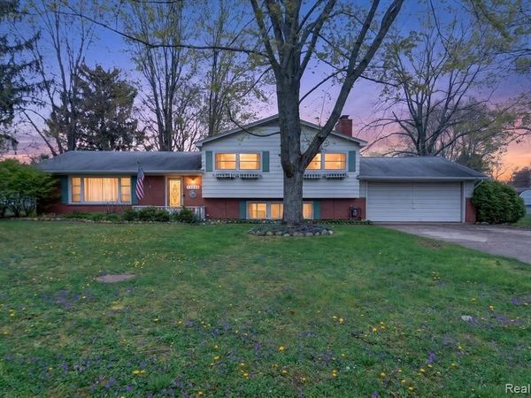 73666 Floral Street , Armada Vlg, MI 48005