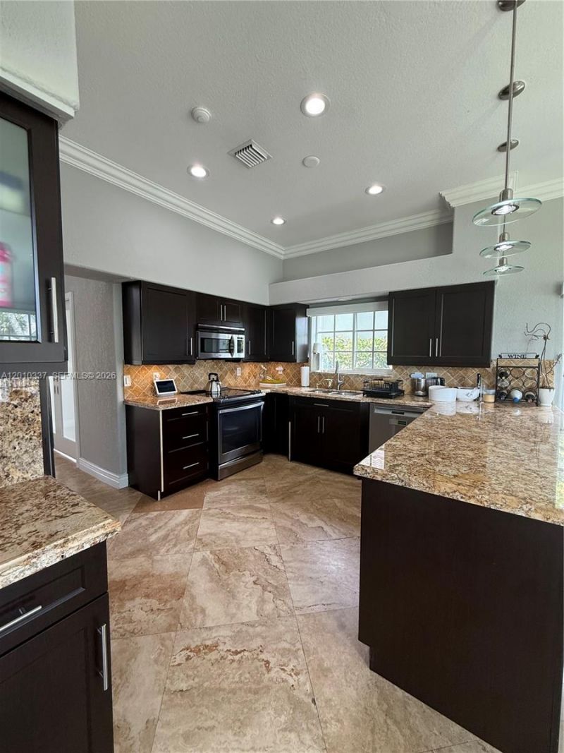 1070 Capistrano, Weston, FL 33326 Photo