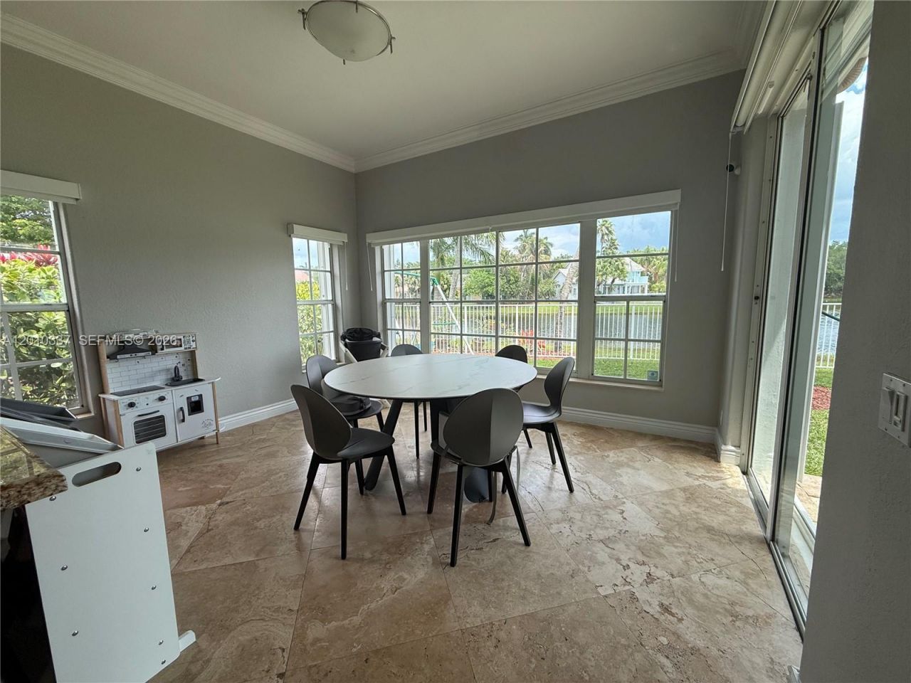 1070 Capistrano, Weston, FL 33326 Photo