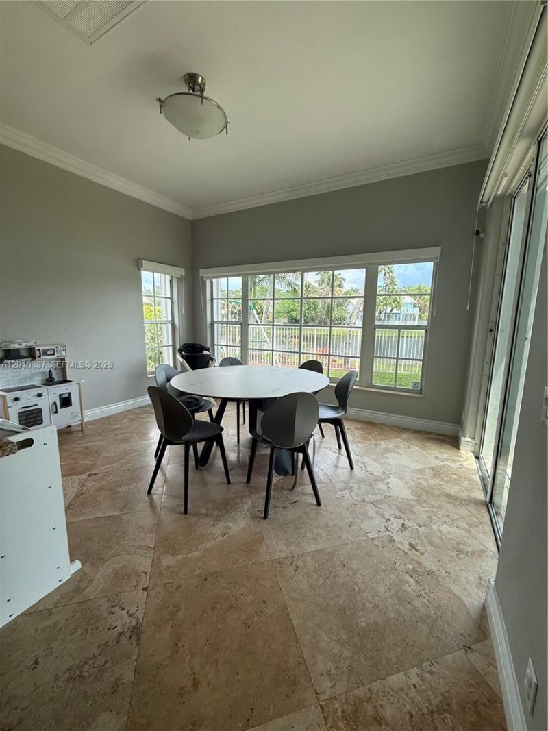 1070 Capistrano, Weston, FL 33326 Photo
