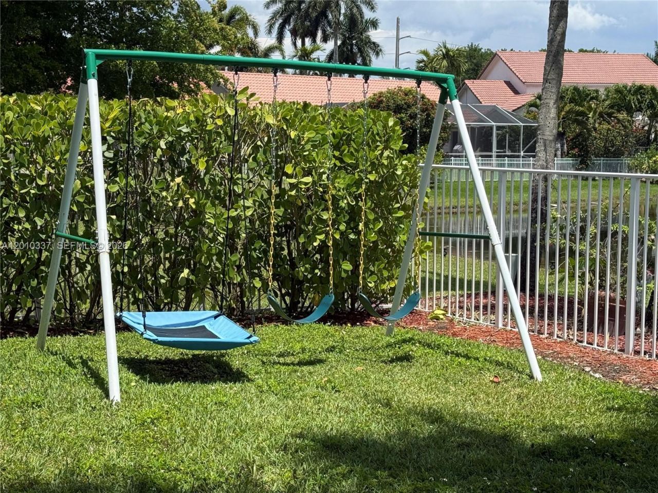 1070 Capistrano, Weston, FL 33326 Photo