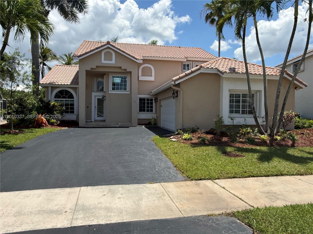 1070 Capistrano, Weston, FL 33326 Photo