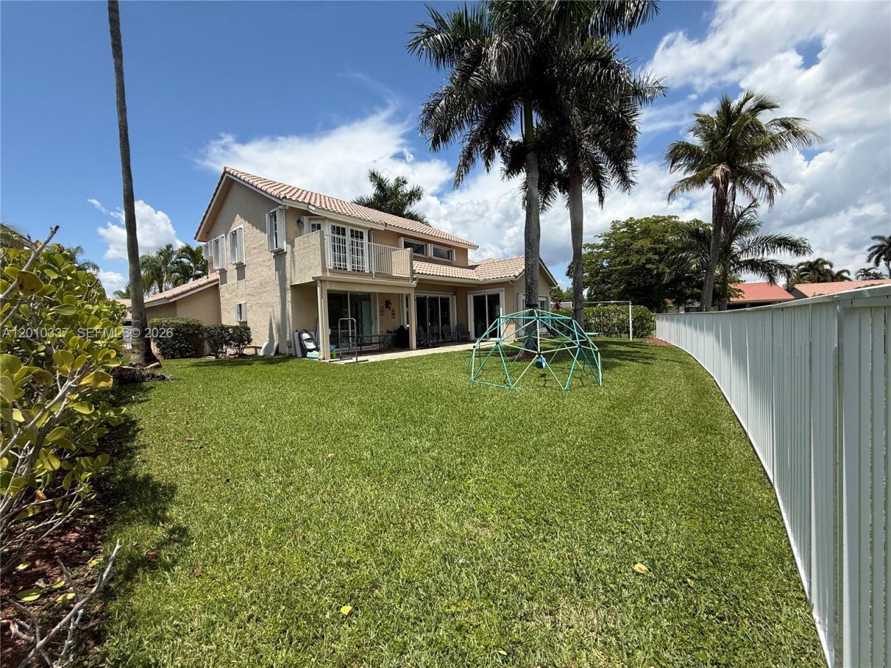 1070 Capistrano, Weston, FL 33326 Photo