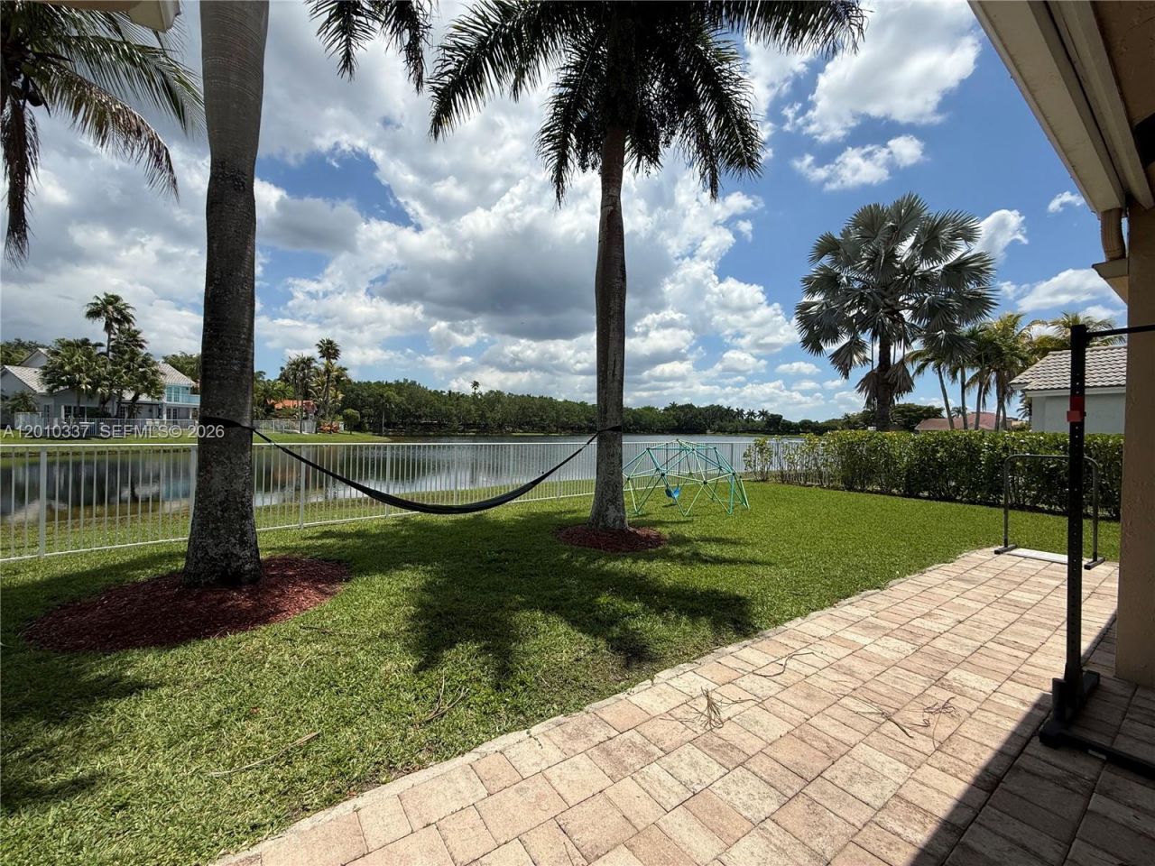1070 Capistrano, Weston, FL 33326 Photo