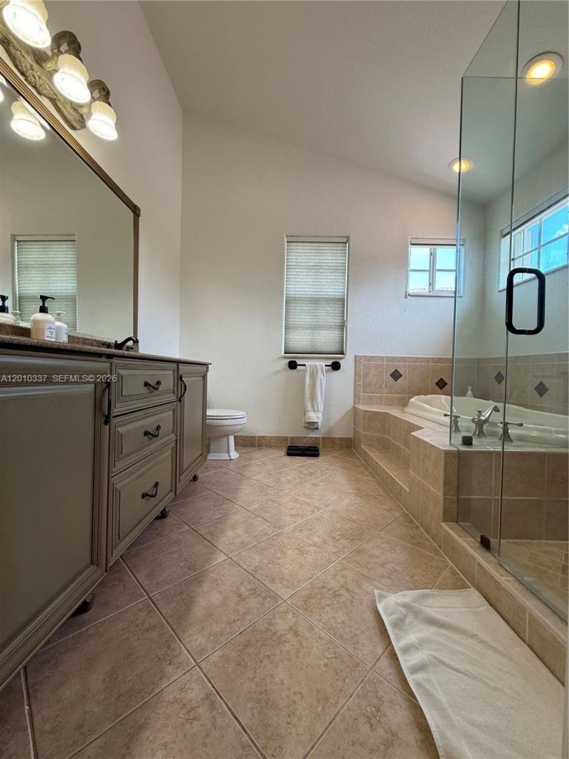 1070 Capistrano, Weston, FL 33326 Photo