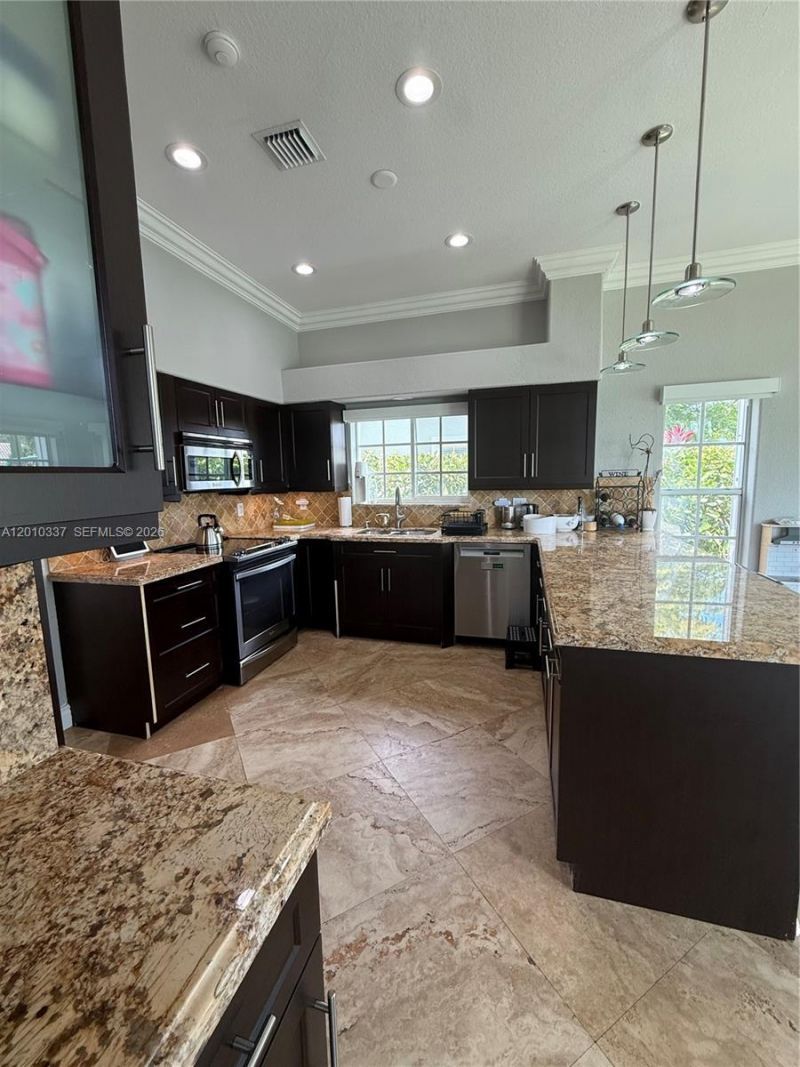 1070 Capistrano, Weston, FL 33326 Photo